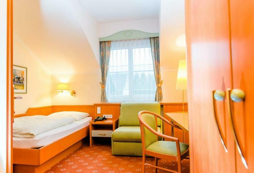 غرفة قياسية فردية, Pendl