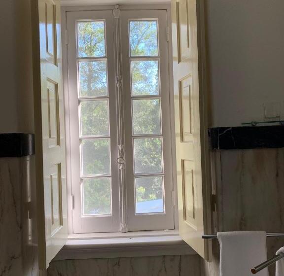 디럭스 룸, Change The World   Solar De Alvega