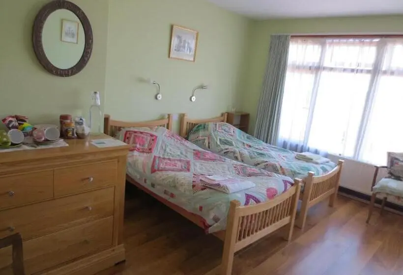 Standard Neljän Hengen Huone, The Stone House B&b