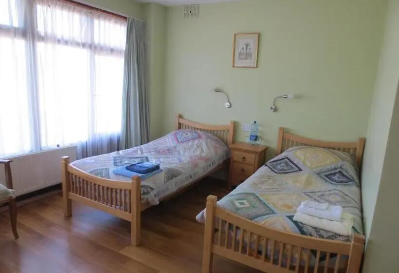 Standard Neljän Hengen Huone, The Stone House B&b