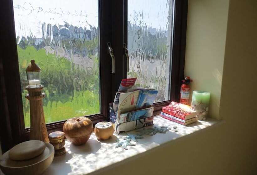 חדר סטנדרט לשלושה, The Stone House B&b