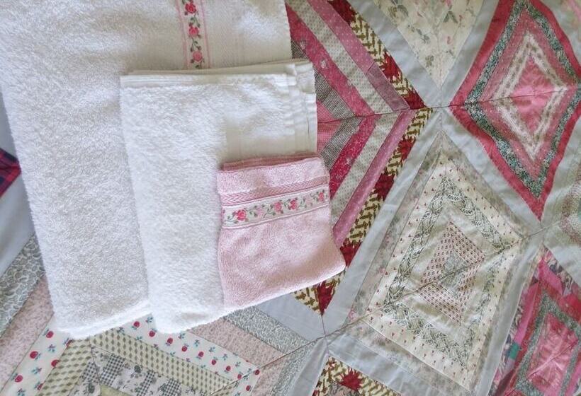 חדר סטנדרט לארבעה, The Stone House B&b