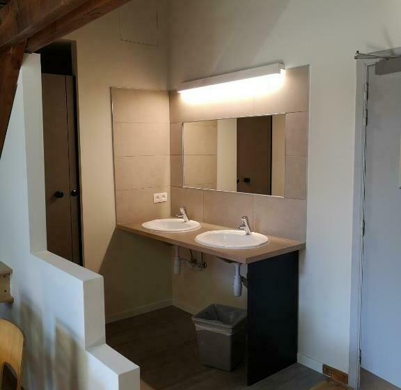 Семейный Номер Совместный Санузел, Auberge De Jeunesse De Bouillon
