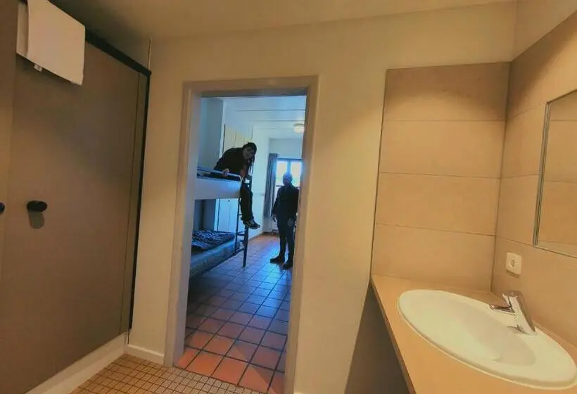 Perhehuone, Auberge De Jeunesse De Bouillon