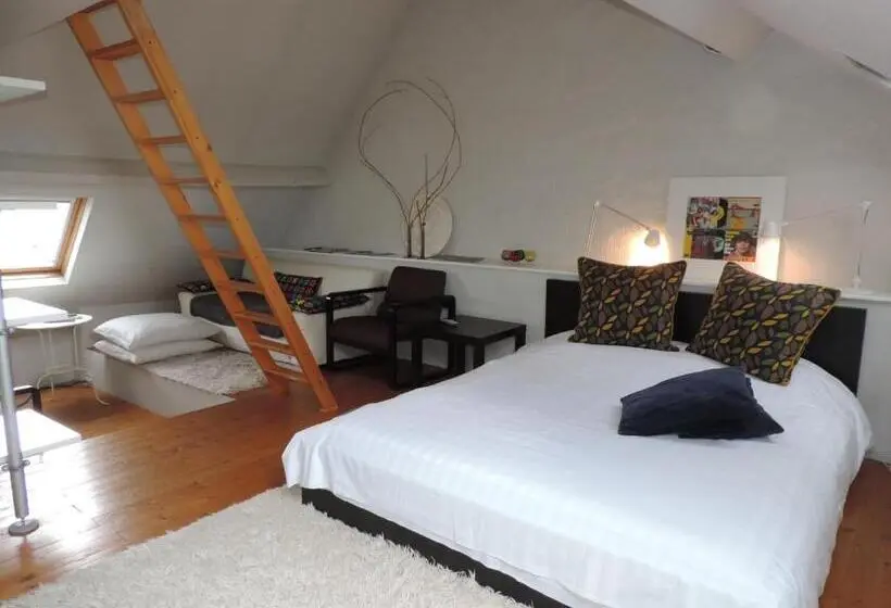 Camera Tripla Deluxe, B&b Lodging At 8