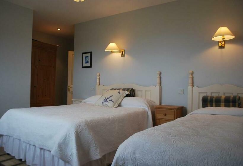 غرفة عائلية, Seapoint House