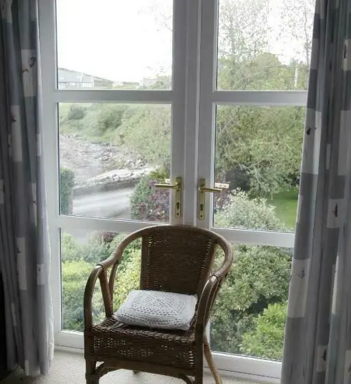 ファミリールーム, Seapoint House