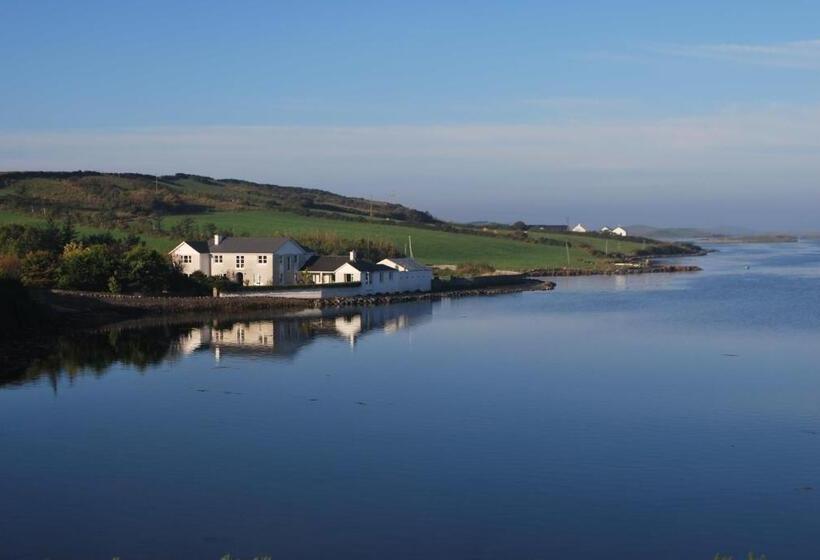 غرفة عائلية, Seapoint House