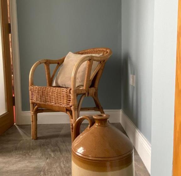 إستوديو قياسى مطل على البحر, Seapoint House