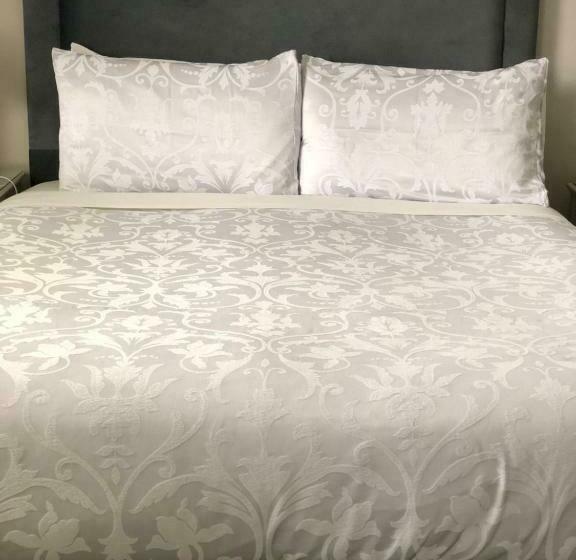 标准间, Sli Na Mara