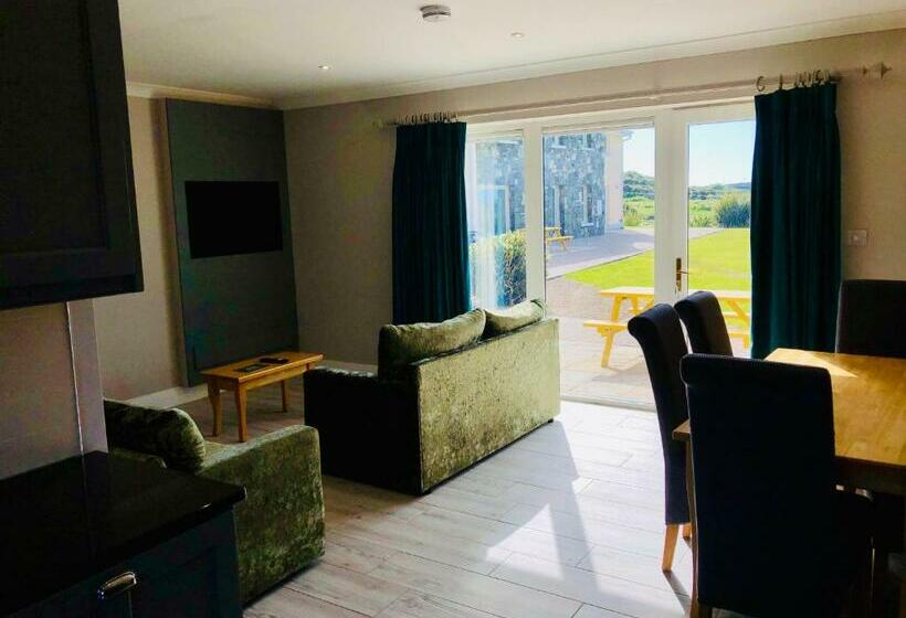 Дом 2 Спальни, Connemara Sands Hotel & Spa