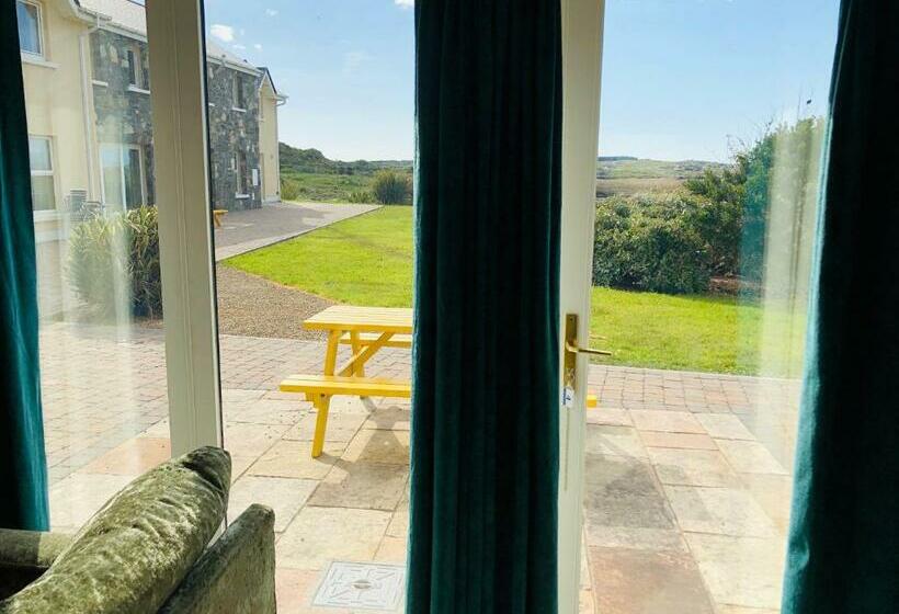침실 2개 주택, Connemara Sands Hotel & Spa