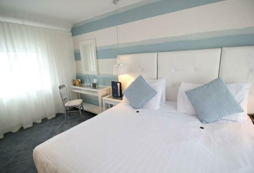 Standard Szoba King Size Bed, Connemara Sands Hotel & Spa