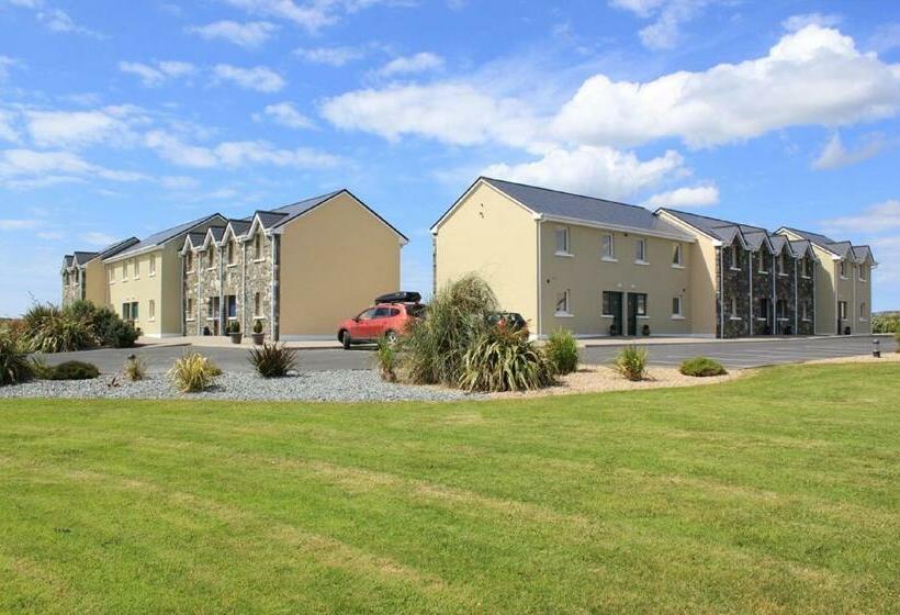 2 Szobás Ház, Connemara Sands Hotel & Spa