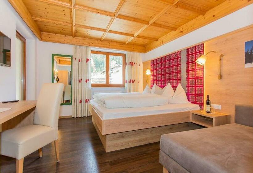 スタンダードトリプルルーム, Hettlerhof