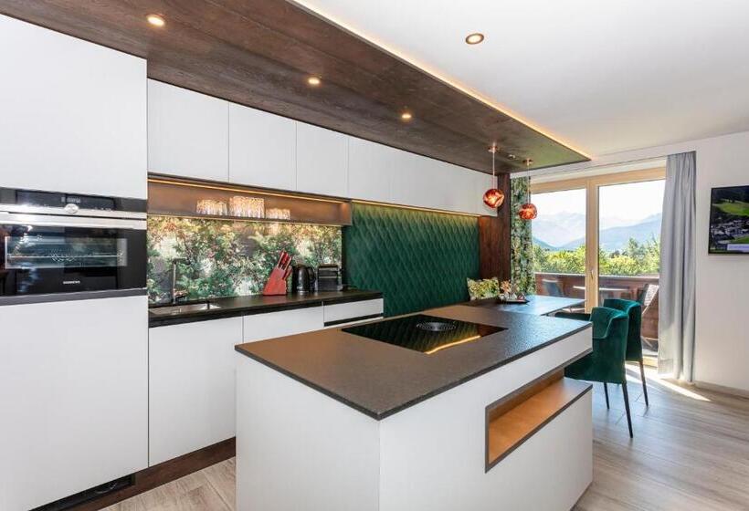 Apartamento 1 Dormitório com Sacada, Hettlerhof