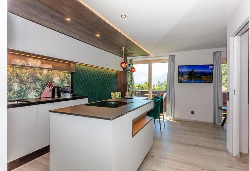 Apartamento 1 Dormitório com Sacada, Hettlerhof