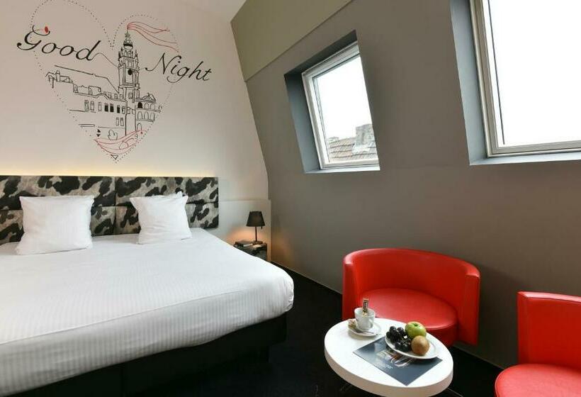 חדר סטנדרט, Martin S Dream