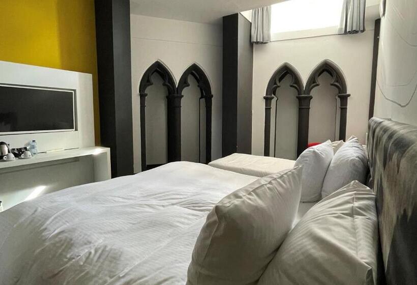 חדר סופריור, Martin S Dream