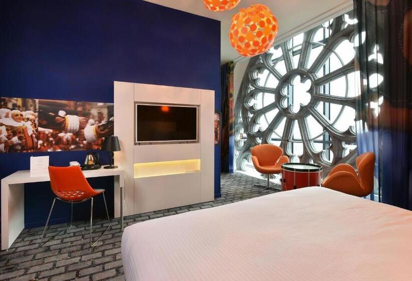 חדר דלוקס, Martin S Dream