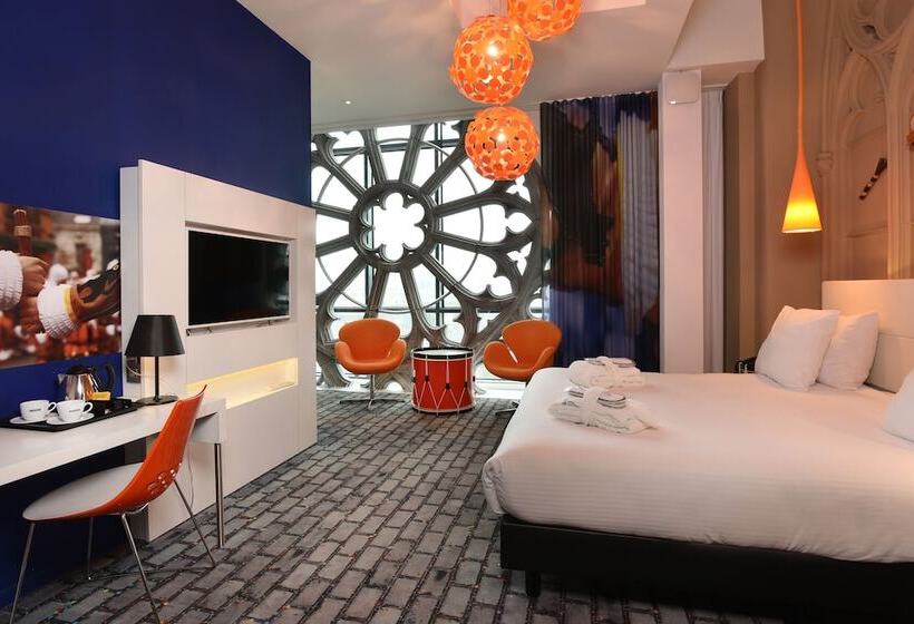 חדר דלוקס, Martin S Dream