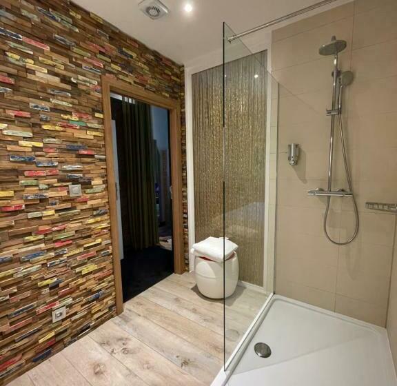 חדר אקונומי, Martin S Dream