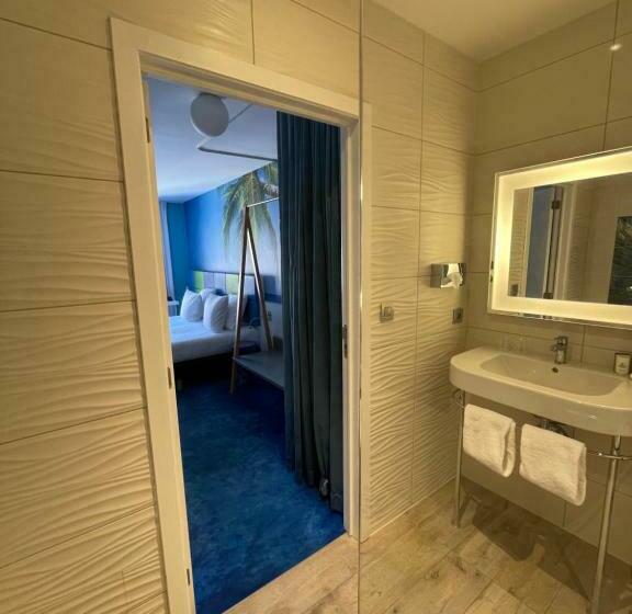 חדר אקונומי, Martin S Dream