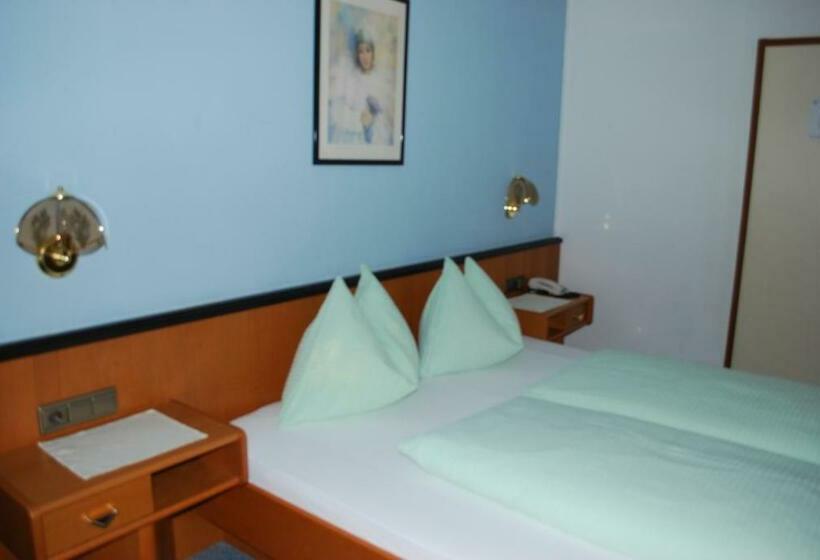 Номер Стандарт, Untermetzger