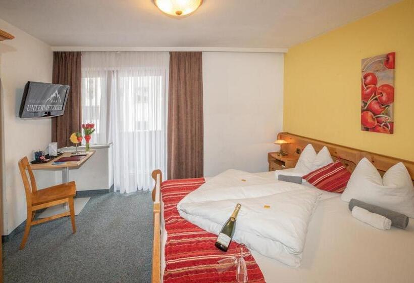 Номер Стандарт Трехместный, Untermetzger