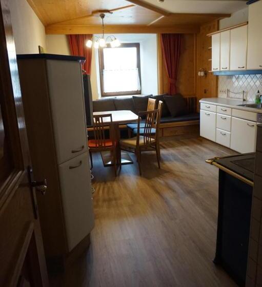 Апартаменты 4 Спальни, Untermetzger