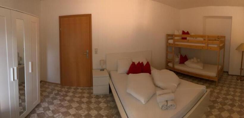 Апартаменты 4 Спальни, Untermetzger