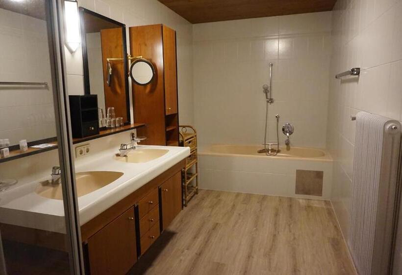 Апартаменты 4 Спальни, Untermetzger