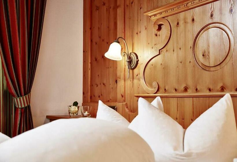 Номер Deluxe с Балконом, Villa Angela