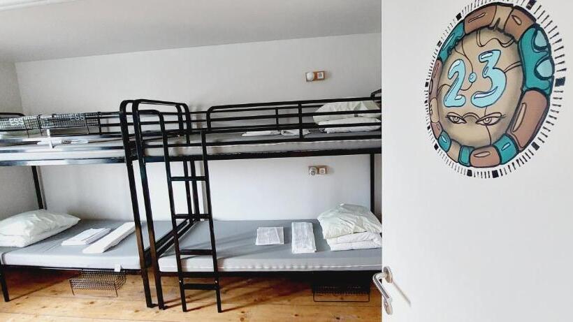 四人标准间, Kaba Hostel