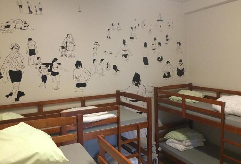 家庭间, Kaba Hostel