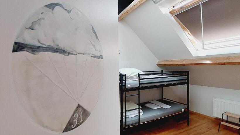 共用房间的床, Kaba Hostel