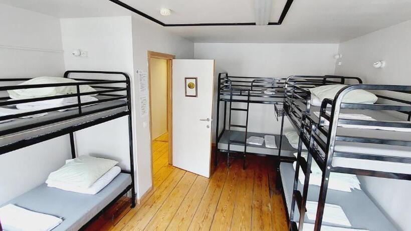 共用房间的床, Kaba Hostel