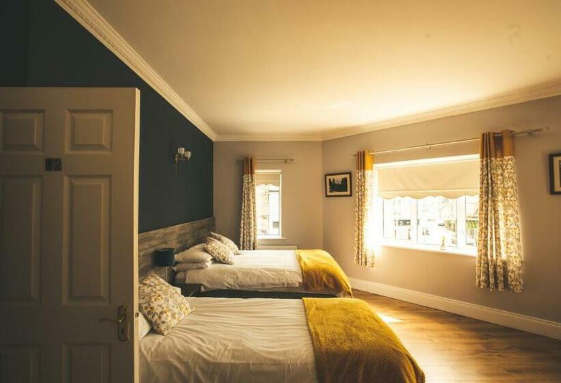 标准间, Kerrigan's B&b