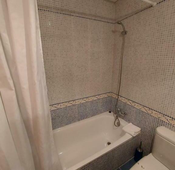 Номер Стандарт, Motel Acropolis