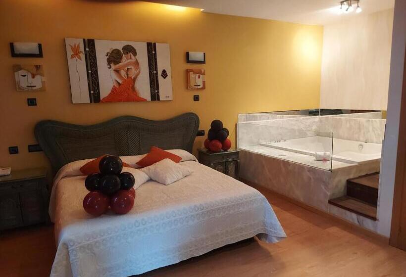 スイート, Motel Acropolis