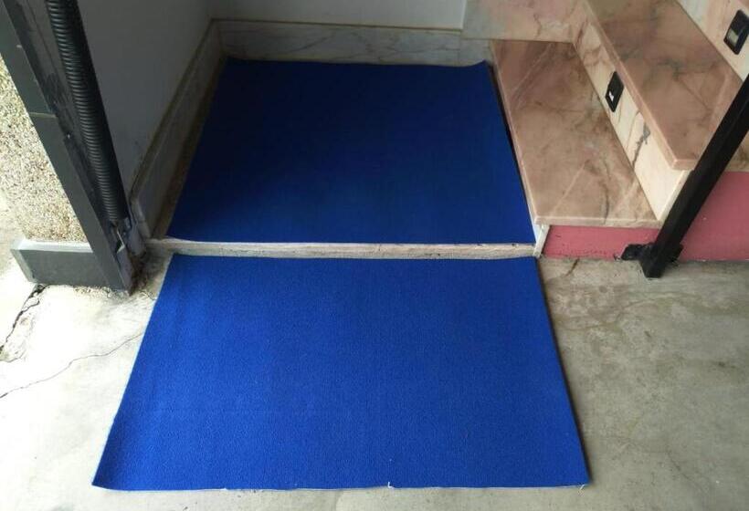 ハイドロマッサージバス付きスイート, Motel Acropolis