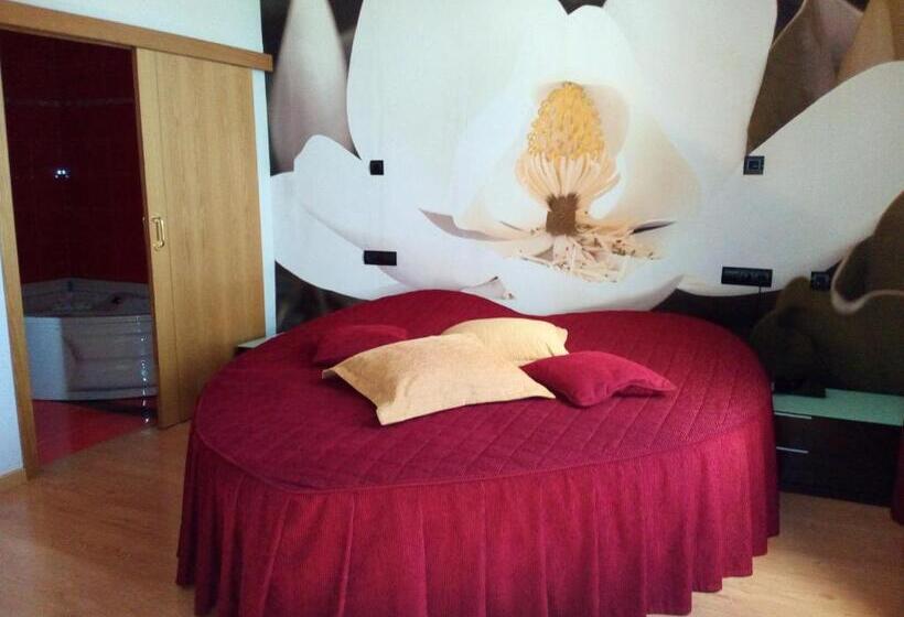 ハイドロマッサージバス付きスイート, Motel Acropolis