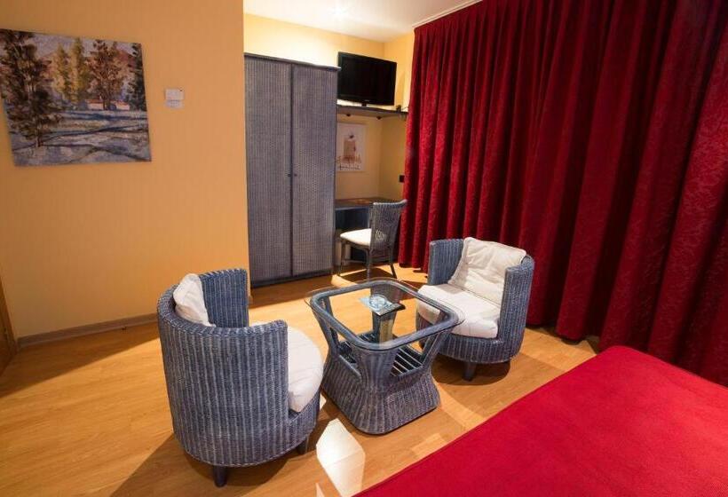 ハイドロマッサージバス付きスイート, Motel Acropolis