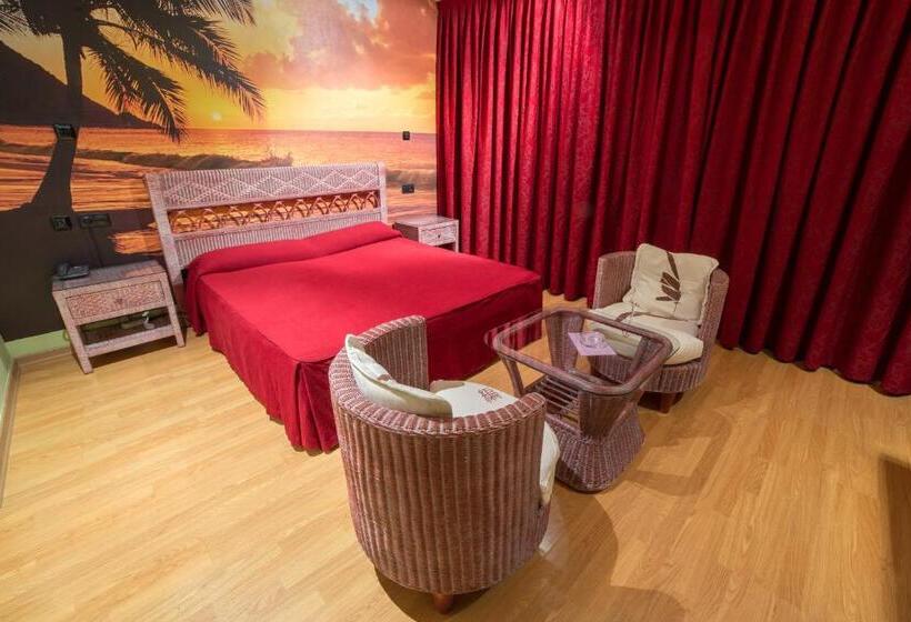 ハイドロマッサージバス付きスイート, Motel Acropolis