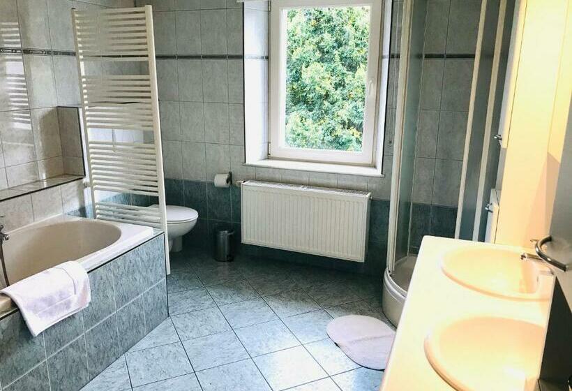 标准房带园景, Taos B&b