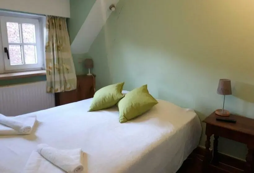 Perhehuone, B&b La Ferme De L Hosté