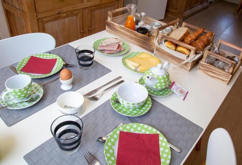 Номер Комфорт, B&b Lievejan