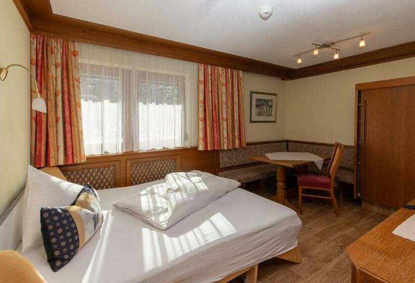 Апартаменты 1 Спальня, Appartements Kardona