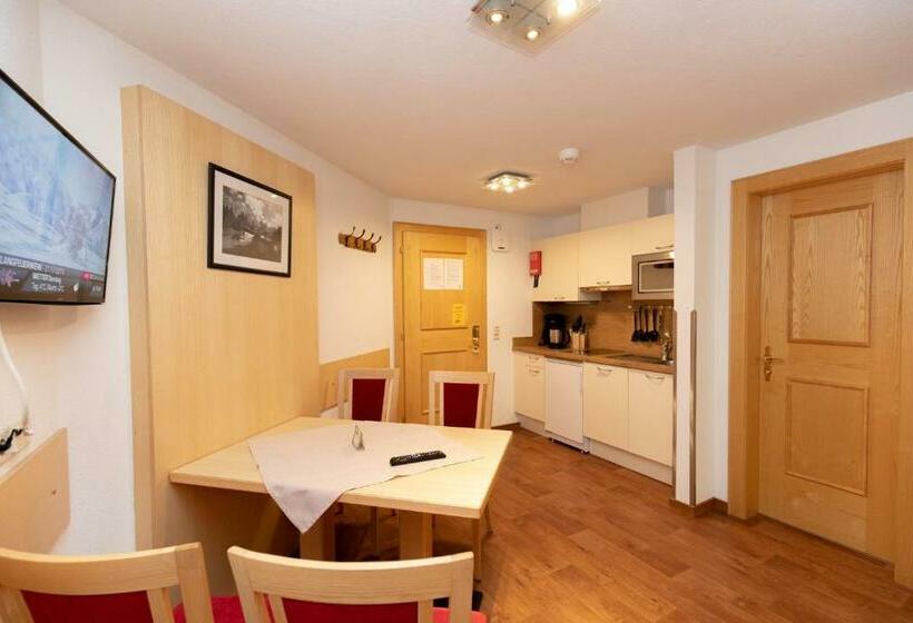 Апартаменты 1 Спальня, Appartements Kardona