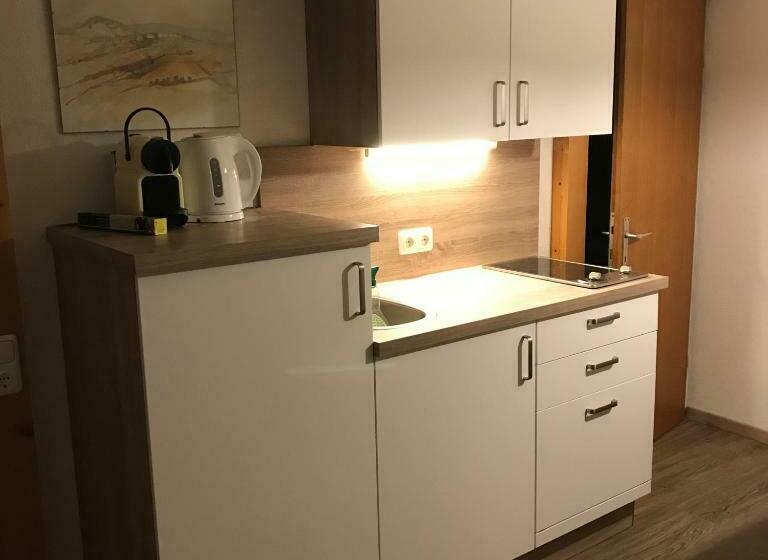 דירת חדר, Gästehaus Schneeberger